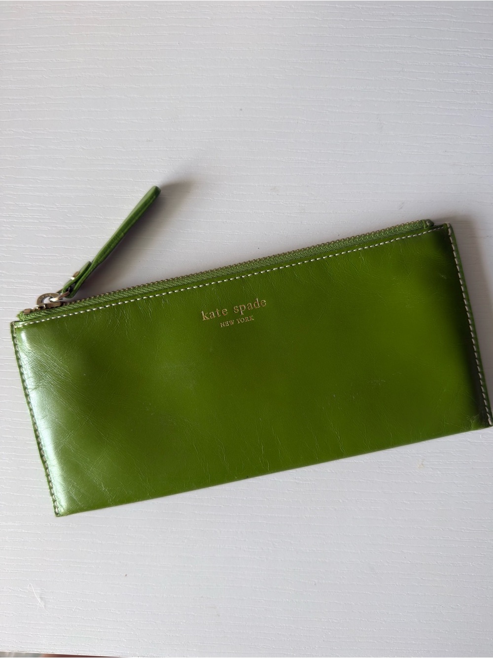 kate spade New York Green Leather Zip Wallet